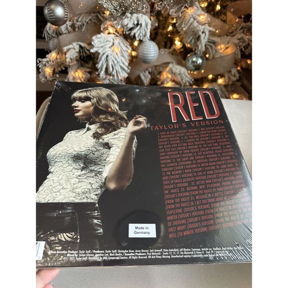 Urban Outfitters Taylor Swift - Red (Taylor's Version) LP Vinyl - Picture 3 of 4